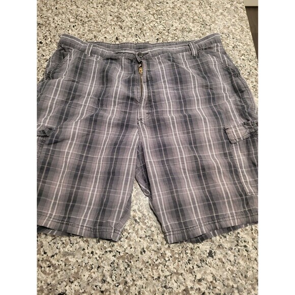 Wrangler Shorts Mens 42 Gray Plaid Cargo 100% Cotton Casual Pocketed Relaxed - Picture 1 of 7